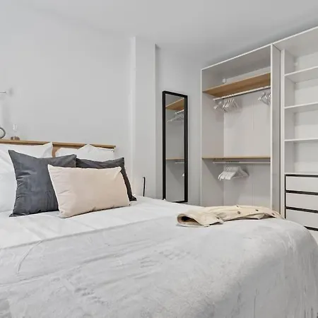 Apartamento De Lujo A Estrenar En Centro De Apartment *